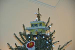 TREE TOPPER - GRACIE MANSION